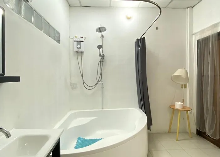 Cheap House 7min Next To Bts Kasetsart , 5 Bedroom Villa *